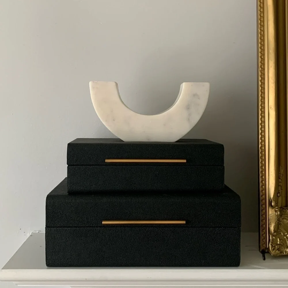 NWT*Threshold Marble taper‎ candle holder short*White